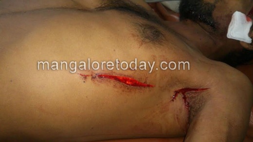 Cricket match dispute : 2 brothers attacked by 2 other brothers! 3
